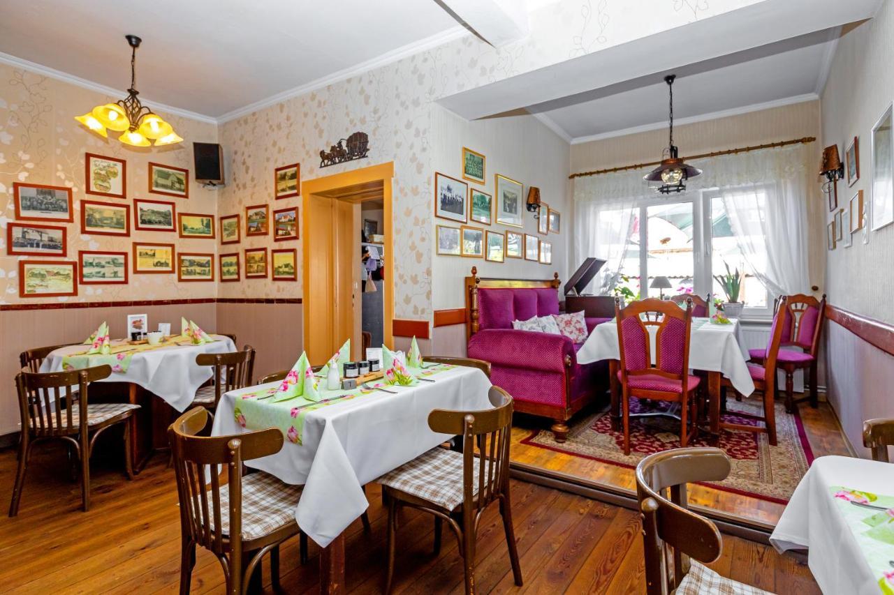 Gasthaus Stuckatz Dollenchen Esterno foto